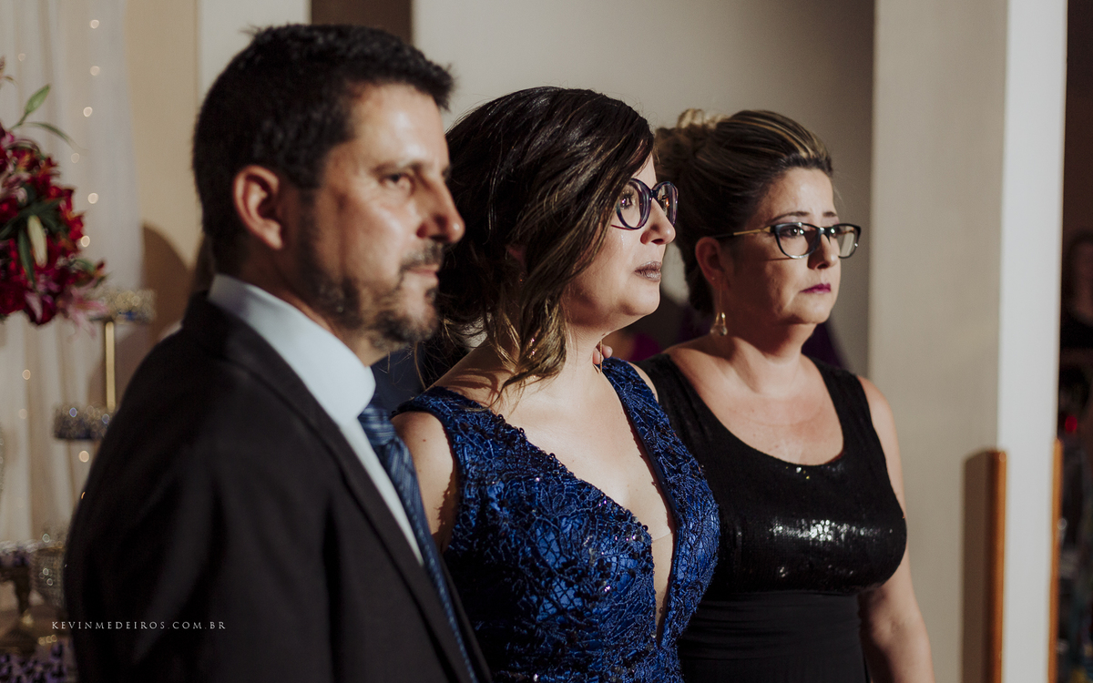 Festa e recepção de formatura da Bianca Ferrão no Maria Horus Buffet, formanda em Relações Públicas pela Unisinos por Kevin Medeiros fotógrafo de Canoas, porto alegre e rs