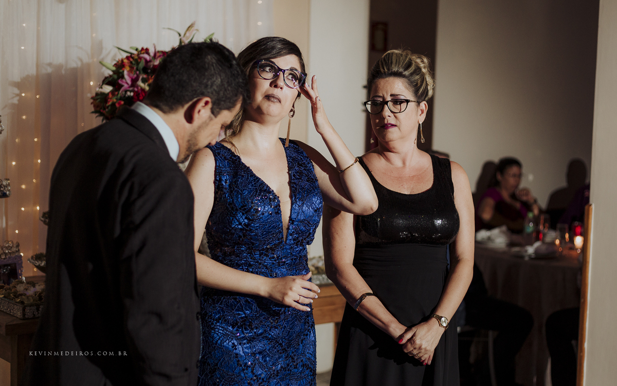 Festa e recepção de formatura da Bianca Ferrão no Maria Horus Buffet, formanda em Relações Públicas pela Unisinos por Kevin Medeiros fotógrafo de Canoas, porto alegre e rs