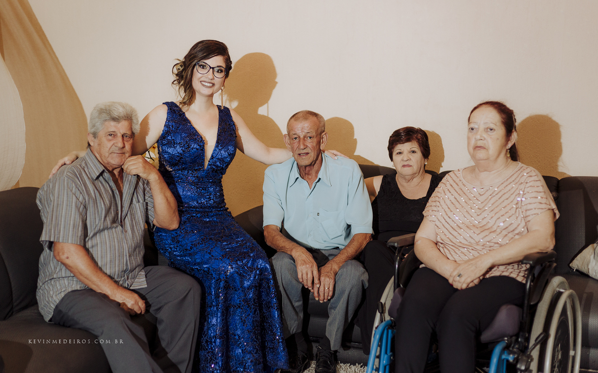 Festa e recepção de formatura da Bianca Ferrão no Maria Horus Buffet, formanda em Relações Públicas pela Unisinos por Kevin Medeiros fotógrafo de Canoas, porto alegre e rs