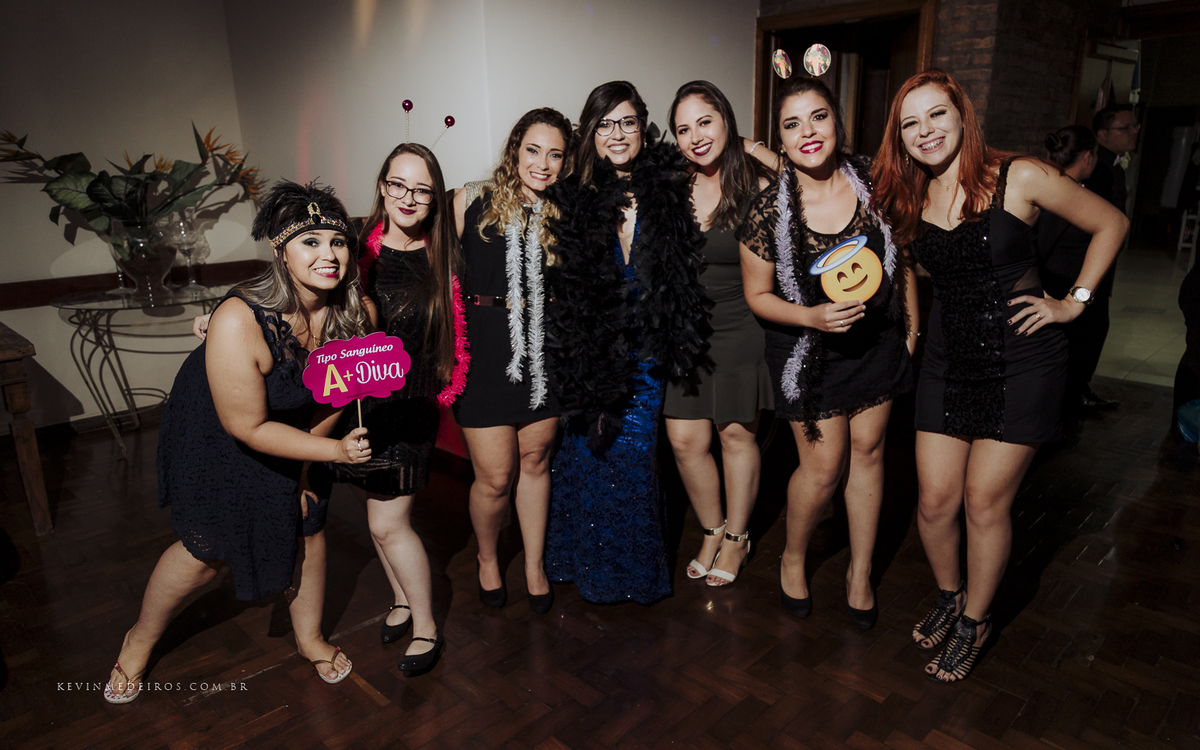 Festa e recepção de formatura da Bianca Ferrão no Maria Horus Buffet, formanda em Relações Públicas pela Unisinos por Kevin Medeiros fotógrafo de Canoas, porto alegre e rs
