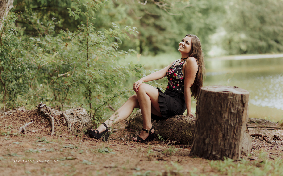Ensaio feminino externo da Isabela D'Ávila, rainha de candelária, realizado no parque Witeck em novo cabrais por Kevin Medeiros, fotógrafo de candelária, canoas, porto alegre RS