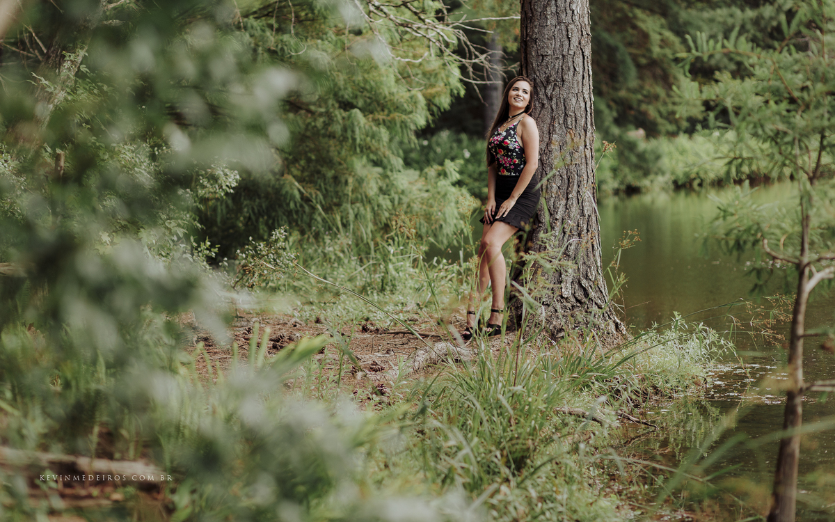 Ensaio feminino externo da Isabela D'Ávila, rainha de candelária, realizado no parque Witeck em novo cabrais por Kevin Medeiros, fotógrafo de candelária, canoas, porto alegre RS