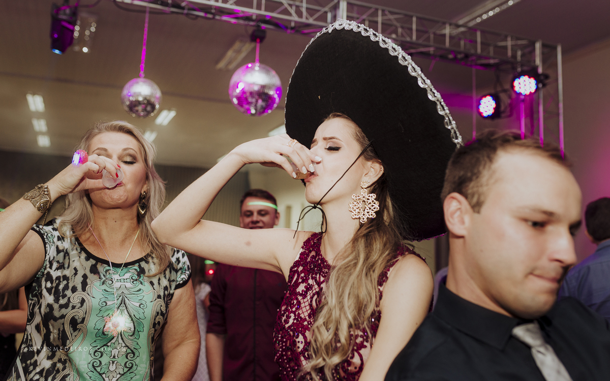 Colação de formatura da Wanuza Esteil realizado na UNISC Salta Cruz Comunidade Sional, Detalhes assessoria e cerimonial por Kevin Medeiros fotógrafo  Candelária, canoas rs
