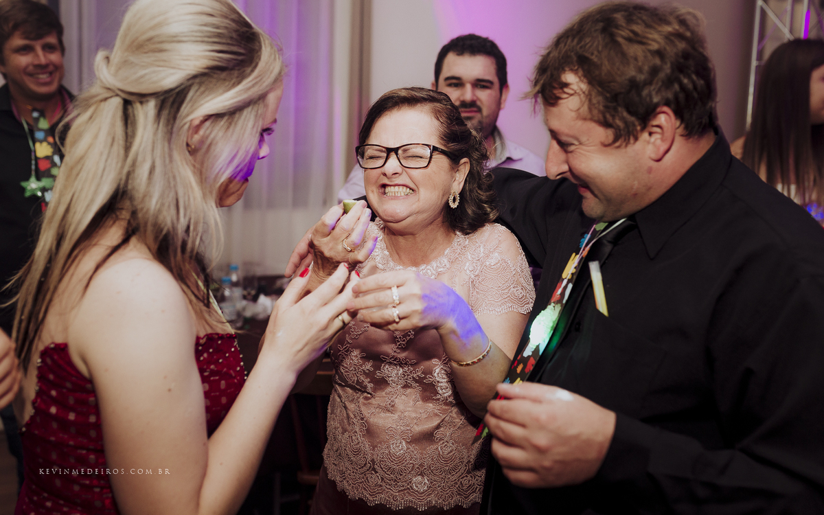 Colação de formatura da Wanuza Esteil realizado na UNISC Salta Cruz Comunidade Sional, Detalhes assessoria e cerimonial por Kevin Medeiros fotógrafo  Candelária, canoas rs