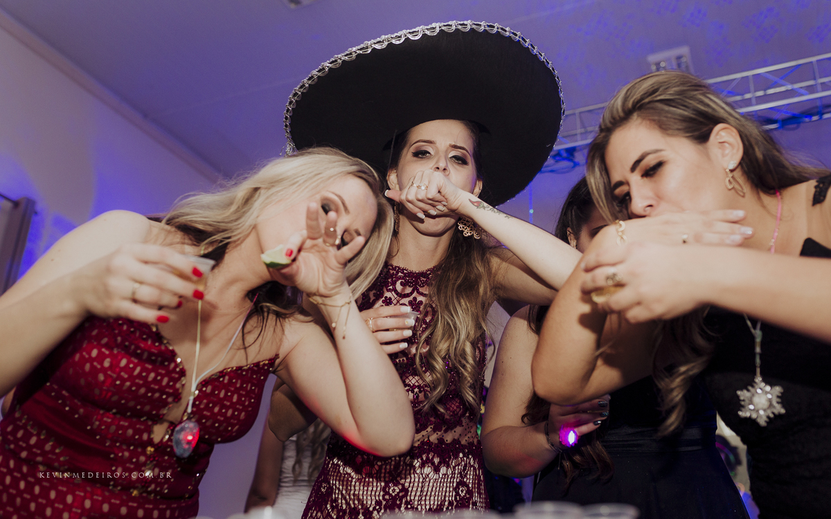 Colação de formatura da Wanuza Esteil realizado na UNISC Salta Cruz Comunidade Sional, Detalhes assessoria e cerimonial por Kevin Medeiros fotógrafo  Candelária, canoas rs