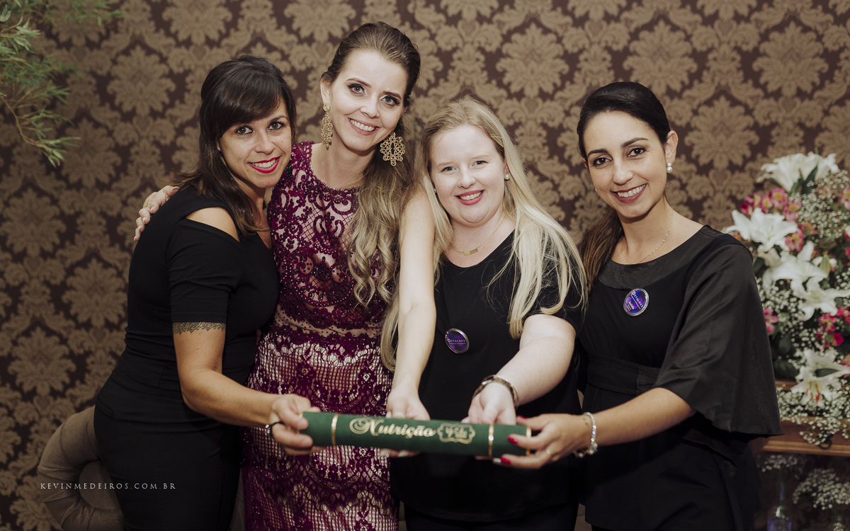 Colação de formatura da Wanuza Esteil realizado na UNISC Salta Cruz Comunidade Sional, Detalhes assessoria e cerimonial por Kevin Medeiros fotógrafo  Candelária, canoas rs