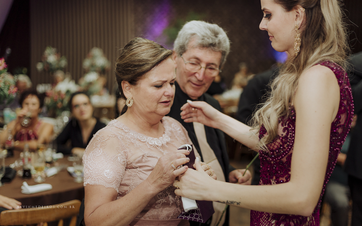 Colação de formatura da Wanuza Esteil realizado na UNISC Salta Cruz Comunidade Sional, Detalhes assessoria e cerimonial por Kevin Medeiros fotógrafo  Candelária, canoas rs