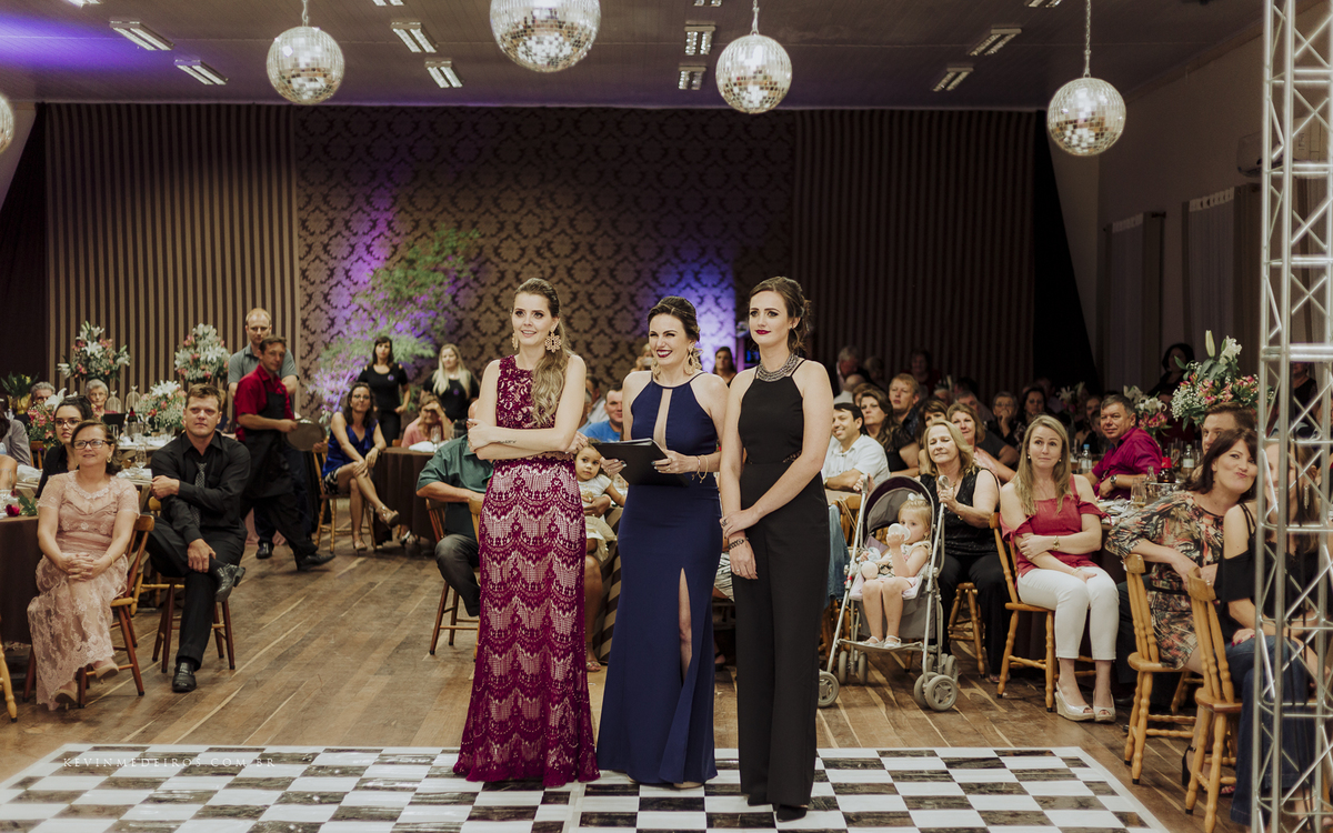 Colação de formatura da Wanuza Esteil realizado na UNISC Salta Cruz Comunidade Sional, Detalhes assessoria e cerimonial por Kevin Medeiros fotógrafo  Candelária, canoas rs
