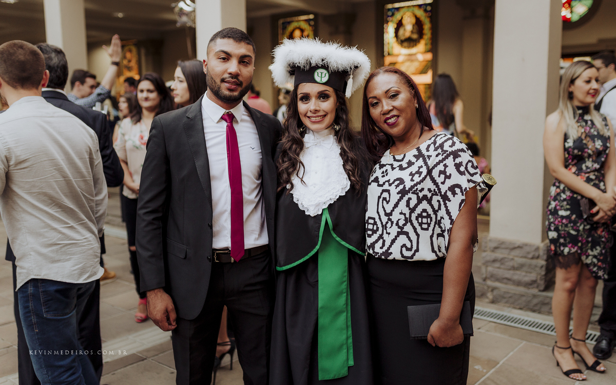 Ensaio colação de formatura Alaiana Alfaro, formanda de psicologia pelo Unilasalle Canoas por Kevin Medeiros fotógrafo de Canoas Porto Alegre e RS