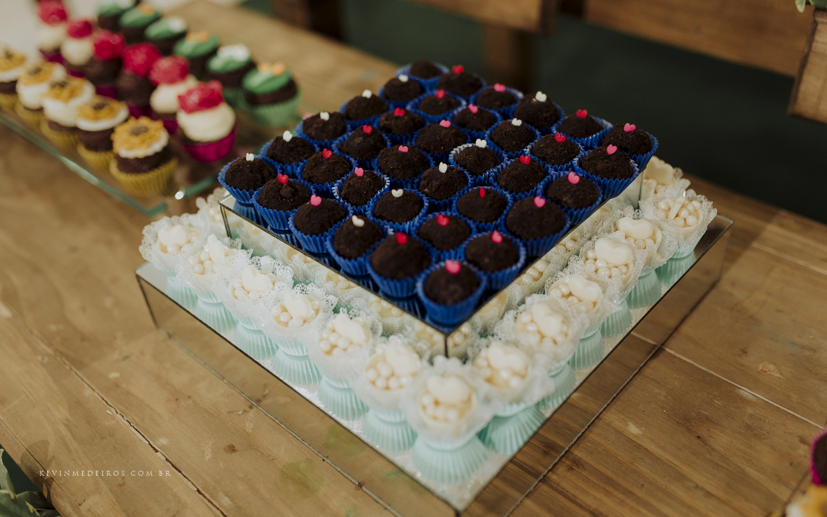 Recepção Festa de formatura Alaiana Alfaro, formanda de Psicologia pelo Unilasalle realizado no salão de festa Gran Fiesta por Kevin Medeiros fotógrafo de Canoas, Porto Alegre e RS