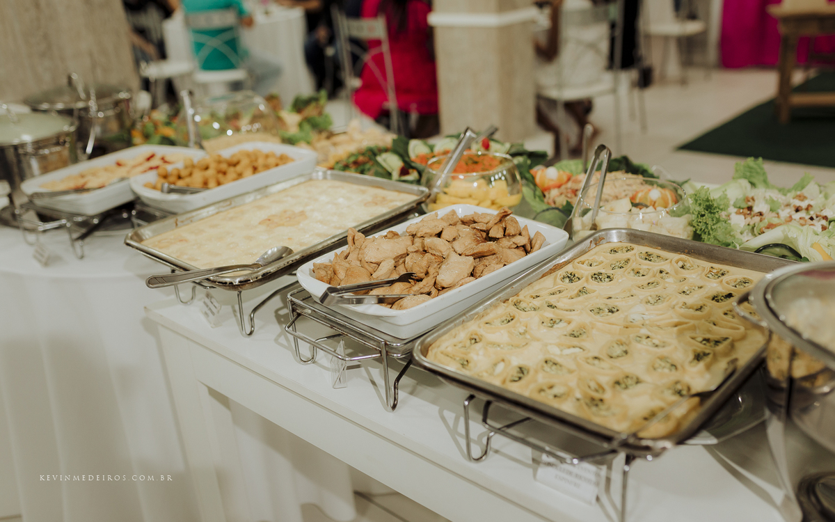 Recepção Festa de formatura Alaiana Alfaro, formanda de Psicologia pelo Unilasalle realizado no salão de festa Gran Fiesta por Kevin Medeiros fotógrafo de Canoas, Porto Alegre e RS Restaurante Dom Camilo