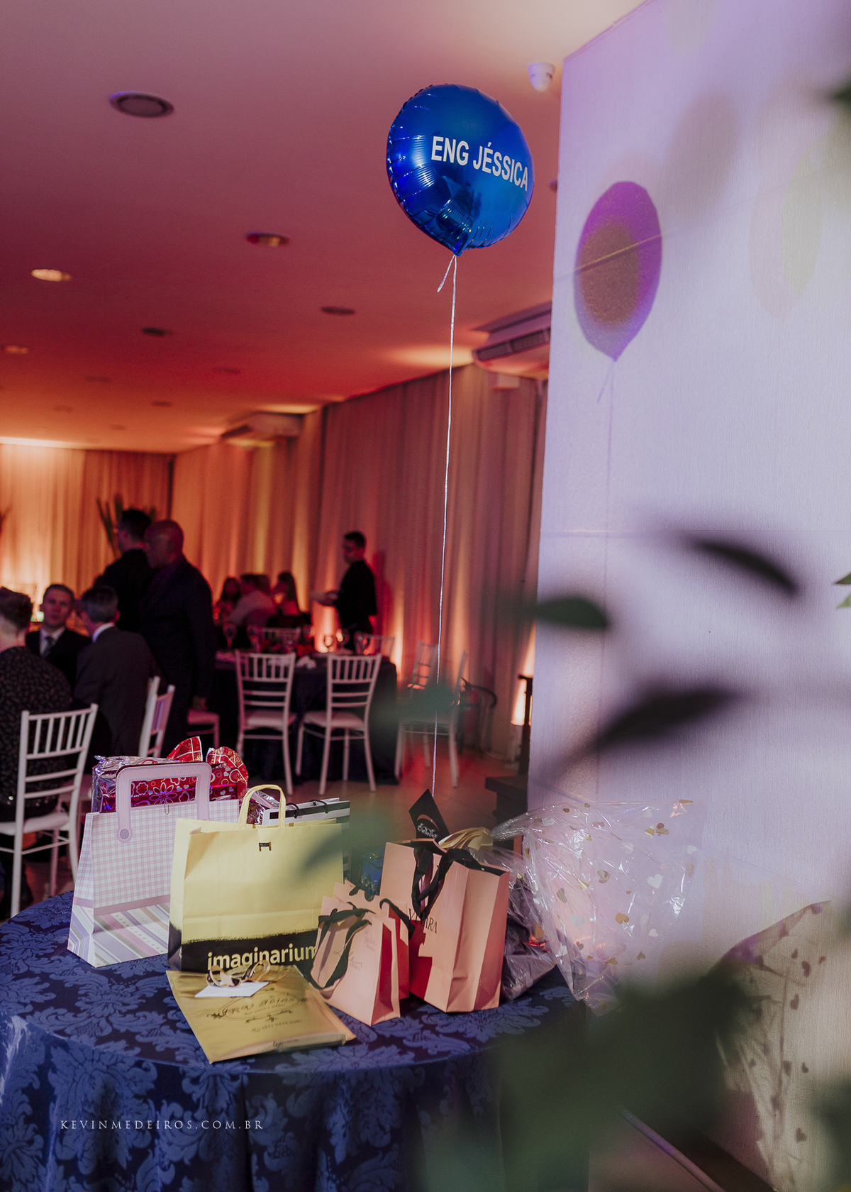 Recepção festa de formatura da Jéssica Oliveira em Engenharia Mecânica UFRGS realizada no Salão de festas Blue Moon por Kevin Medeiros fotógrafo de Canoas, porto alegre e região metropolitana rs