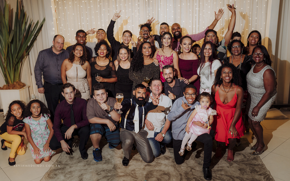 Recepção festa de formatura da Jéssica Oliveira em Engenharia Mecânica UFRGS realizada no Salão de festas Blue Moon por Kevin Medeiros fotógrafo de Canoas, porto alegre e região metropolitana rs