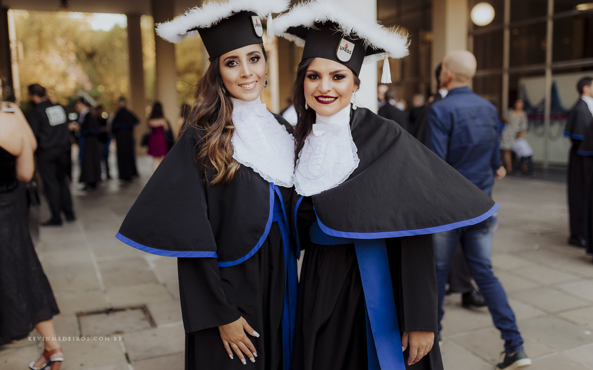 Colação de formatura da Jéssica Oliveira em Engenharia Mecânica UFRGS por Kevin Medeiros fotógrafo de Canoas, porto alegre e região metropolitana rs