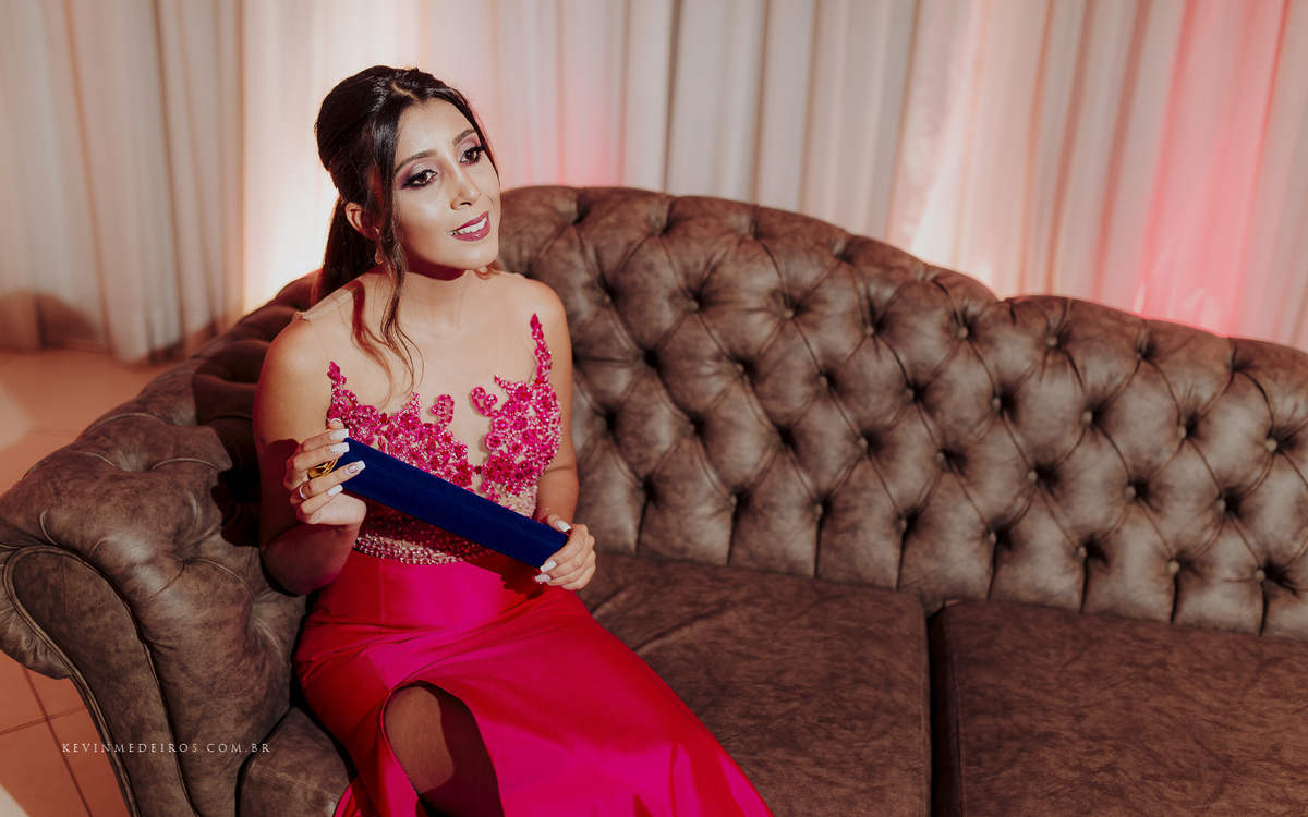 Recepção festa de formatura da Jéssica Oliveira em Engenharia Mecânica UFRGS realizada no Salão de festas Blue Moon por Kevin Medeiros fotógrafo de Canoas, porto alegre e região metropolitana rs