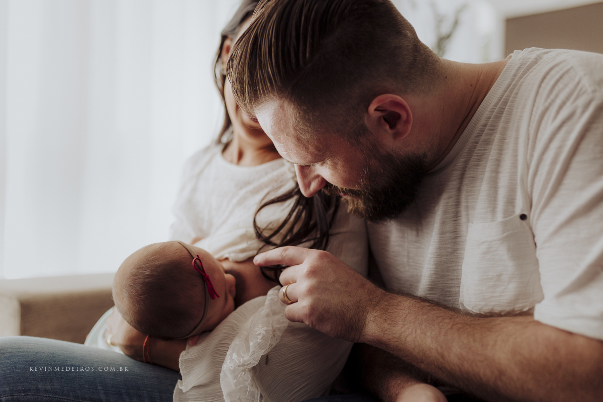 Ensaio book família acompanhamento trimestral da Letícia, Nando e Olívia realizado em Viamão por Kevin Medeiros fotógrafo de Canoas, Porto Alegre e região metropolitana rs