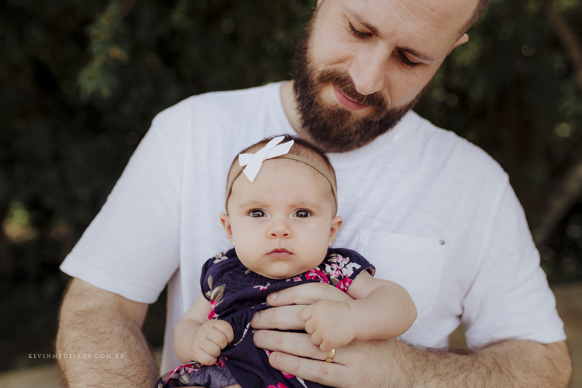 Ensaio book família acompanhamento trimestral da Letícia, Nando e Olívia realizado em Viamão por Kevin Medeiros fotógrafo de Canoas, Porto Alegre e região metropolitana rs