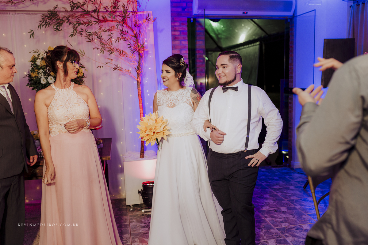 Casamento ao ar livre na figueira campo Bárbara e Gabriel no Paraíso Eventos em Viamão por Kevin Medeiros fotógrafo de Canoas, grande Porto Alegre e RS