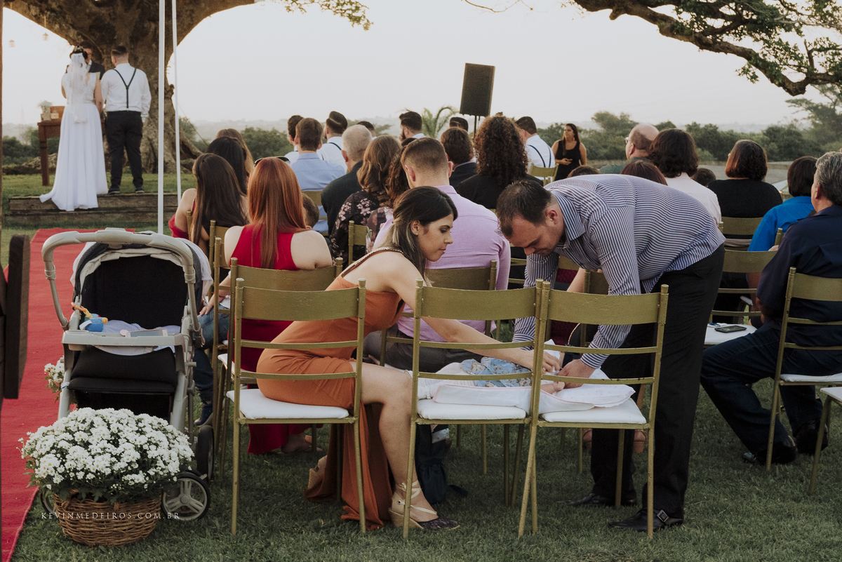 Casamento ao ar livre na figueira campo Bárbara e Gabriel no Paraíso Eventos em Viamão por Kevin Medeiros fotógrafo de Canoas, grande Porto Alegre e RS