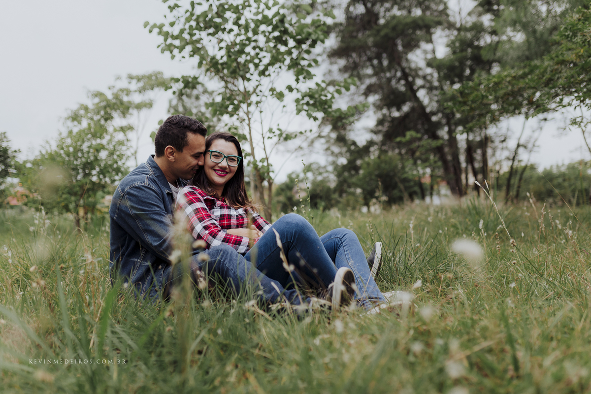 Ensaio casal externo na praça da Ana e Rafa do dia dos namorados 2018 por Kevin Medeiros fotógrafo de Canoas, Porto alegre e rs