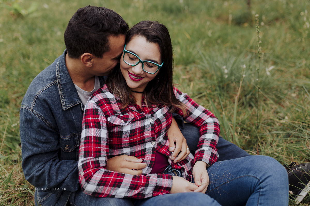 Ensaio casal externo na praça da Ana e Rafa do dia dos namorados 2018 por Kevin Medeiros fotógrafo de Canoas, Porto alegre e rs