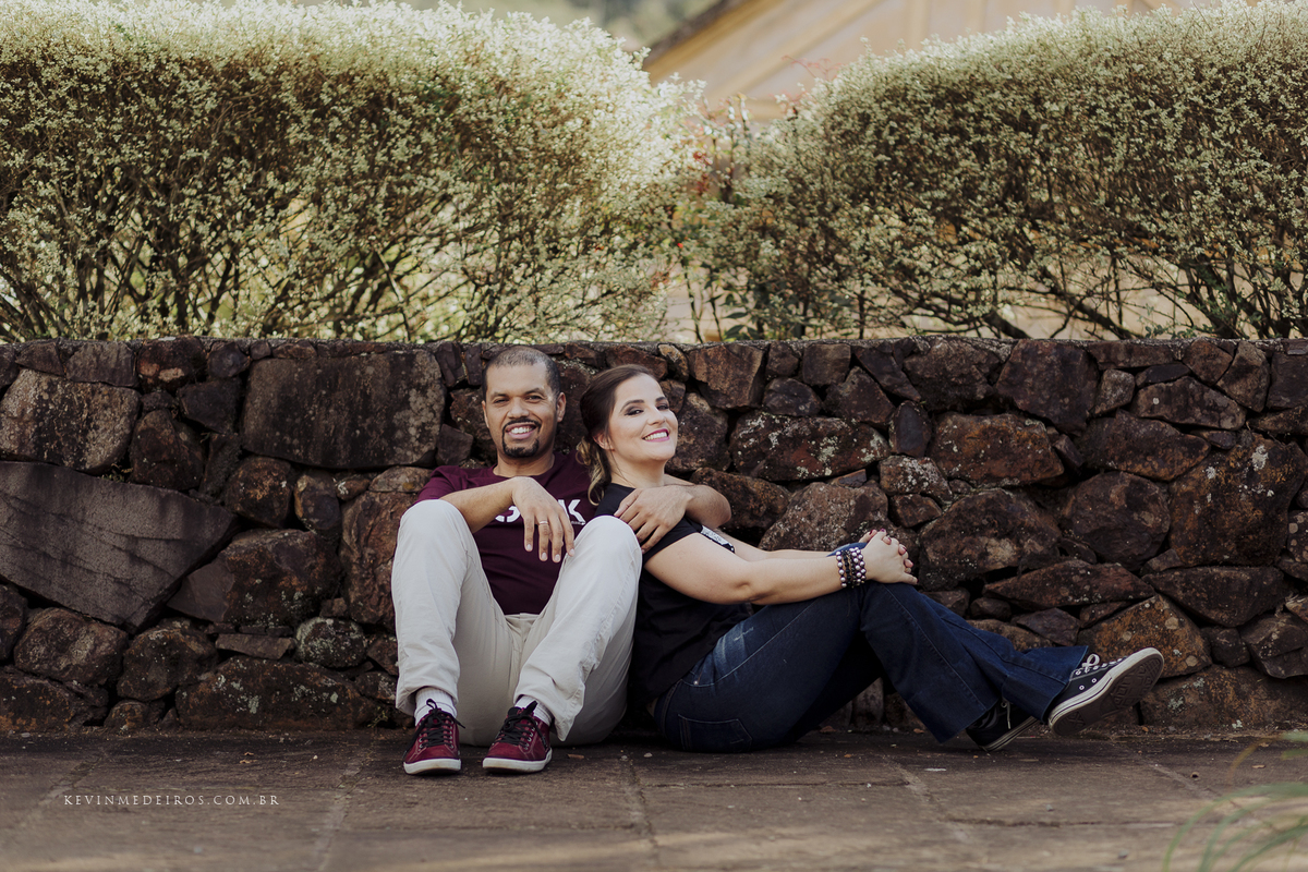 Ensaio book externo pré casamento da Georgia e Rodrigo realizado em picada café gramado serra gaúcha por Kevin Medeiros fotógrafo de Canoas, Porto Alegre e região metropolitana RS