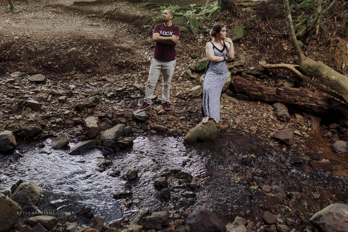 Ensaio book externo pré casamento da Georgia e Rodrigo realizado em picada café gramado serra gaúcha por Kevin Medeiros fotógrafo de Canoas, Porto Alegre e região metropolitana RS