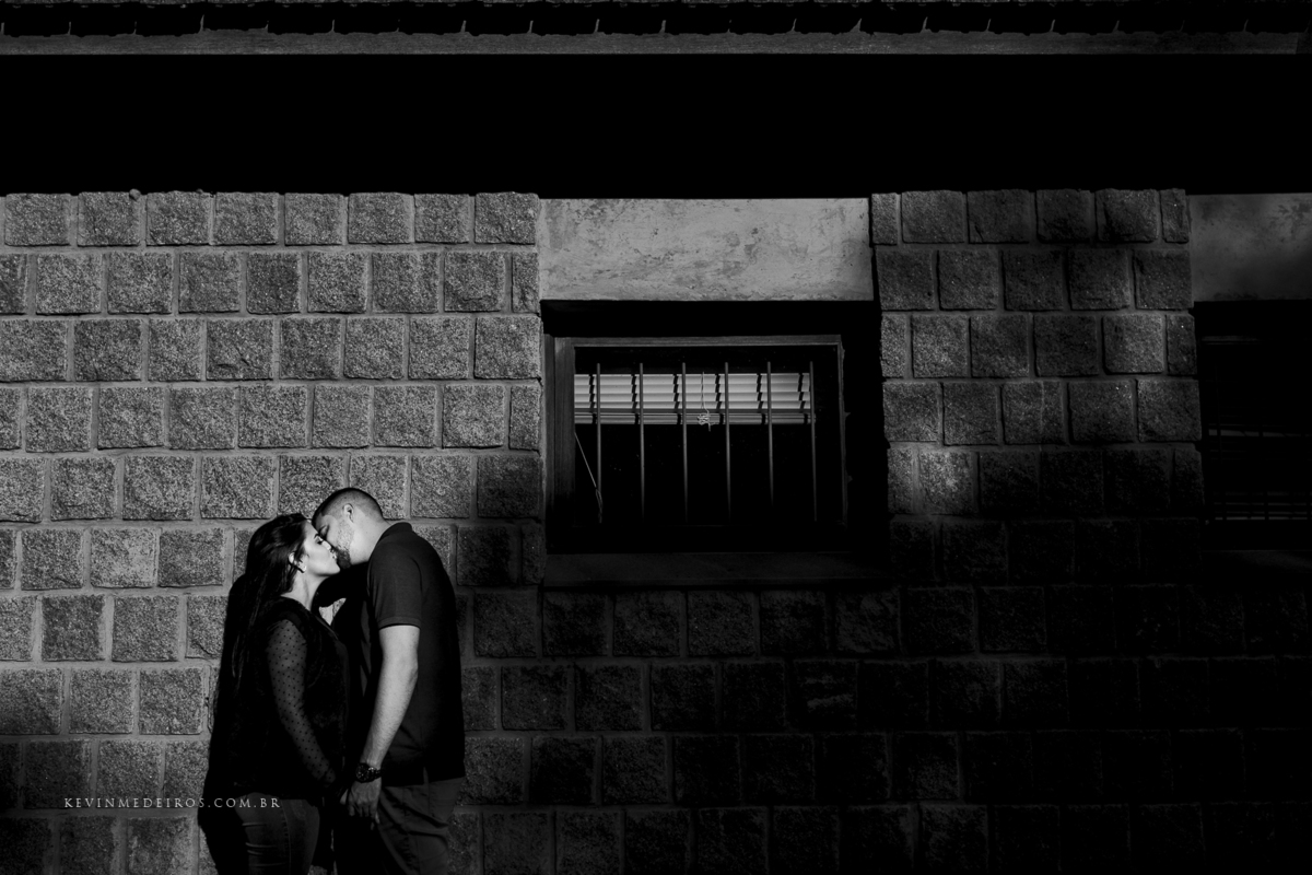 Ensaio book pré casamento da Tainara e Rafael realizado no Parque Gabriel Knijnik em Porto Alegre por Kevin Medeiros fotógrafo de Canoas e RS