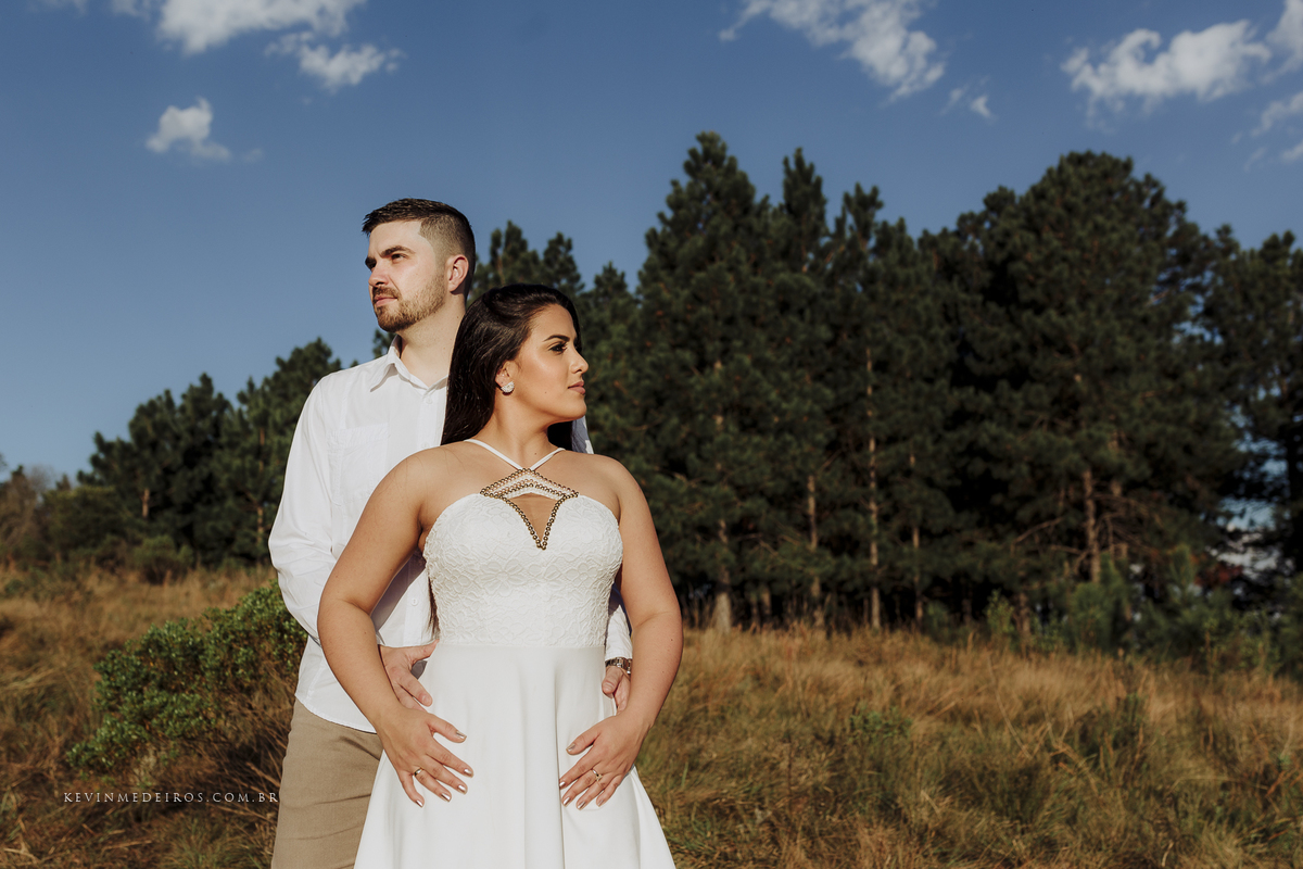 Ensaio book pré casamento da Tainara e Rafael realizado no Parque Gabriel Knijnik em Porto Alegre por Kevin Medeiros fotógrafo de Canoas e RS