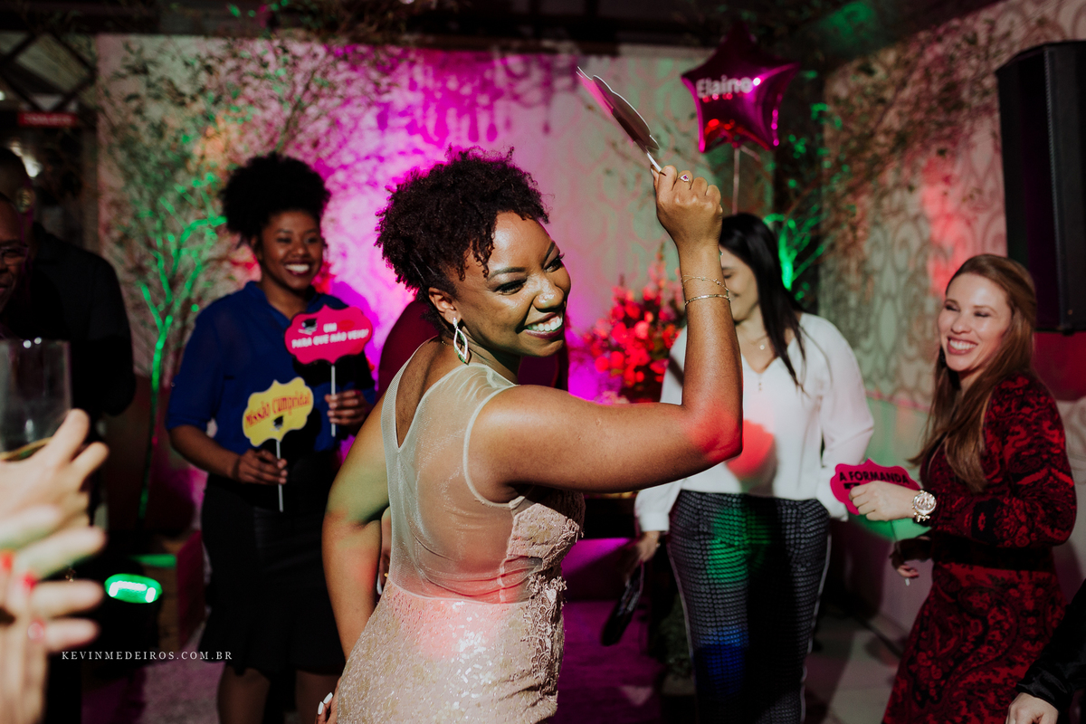 Formatura colação Festa Elaine Sipião em Ciências Contábeis pela UFRGS realizado no centro de eventos fiergs e na casa do marquês por Kevin Medeiros fotógrafo de Canoas, Porto Alegre e RS