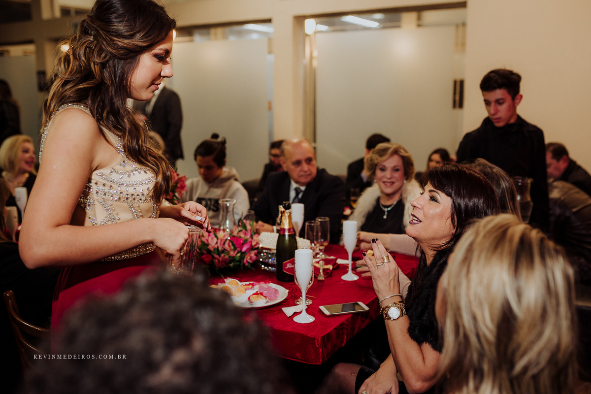 Recepção festa de formatura da Mariana, formanda de Direito pela Uniritter, realizado na Fiergs Sogipa por Kevin Medeiros fotógrafo de Canoas, porto alegre e RS