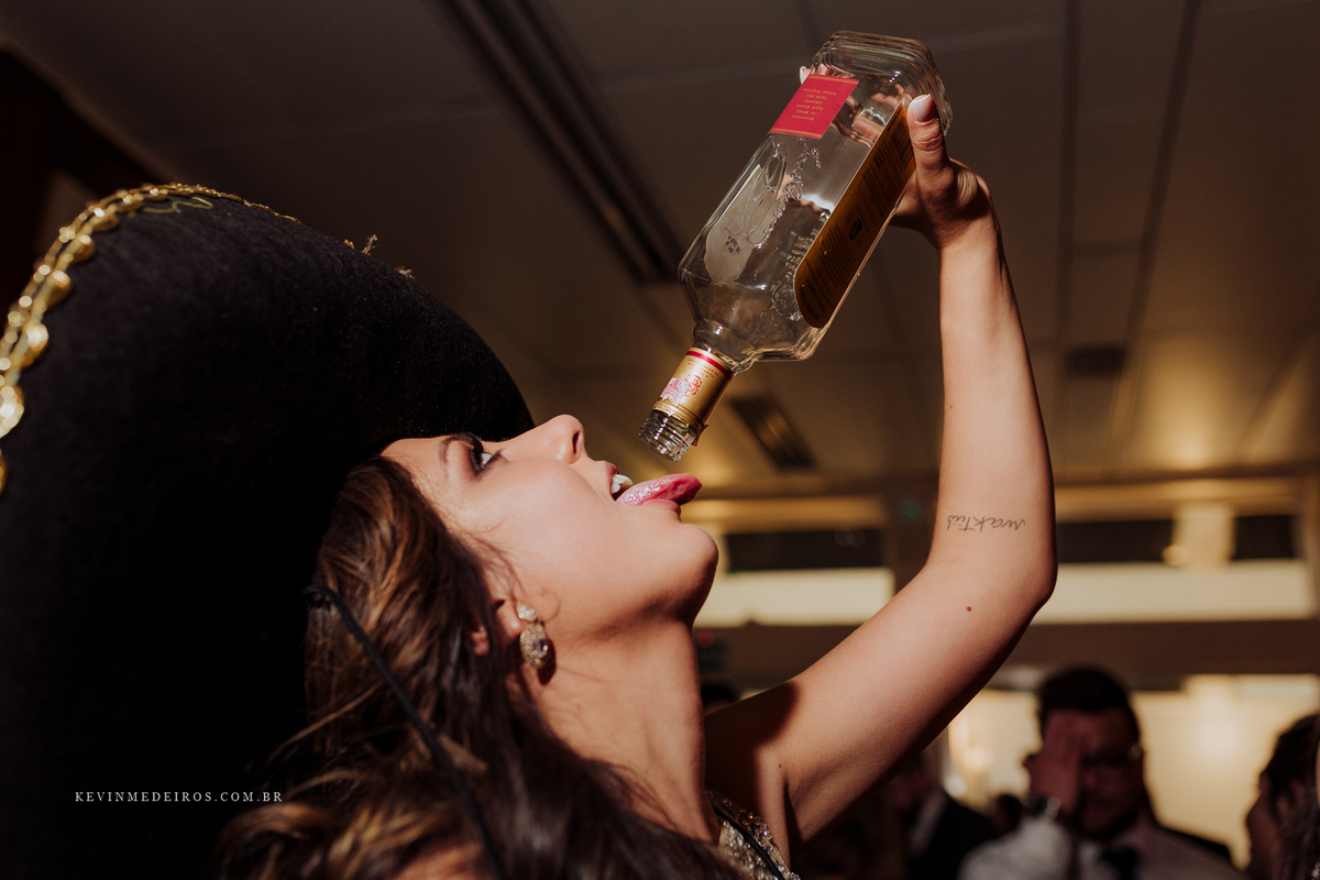 Recepção festa de formatura da Mariana, formanda de Direito pela Uniritter, realizado na Fiergs Sogipa por Kevin Medeiros fotógrafo de Canoas, porto alegre e RS