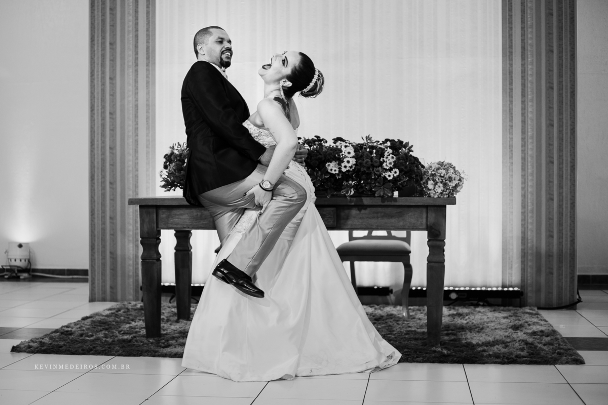 Casamento wedding Georgia e Rodrigo no Waldhof Festas & Eventos, celebrante Luis Schumacher cerimonia das cervejas, por Kevin Medeiros fotógrafo de Canoas, porto alegre e RS