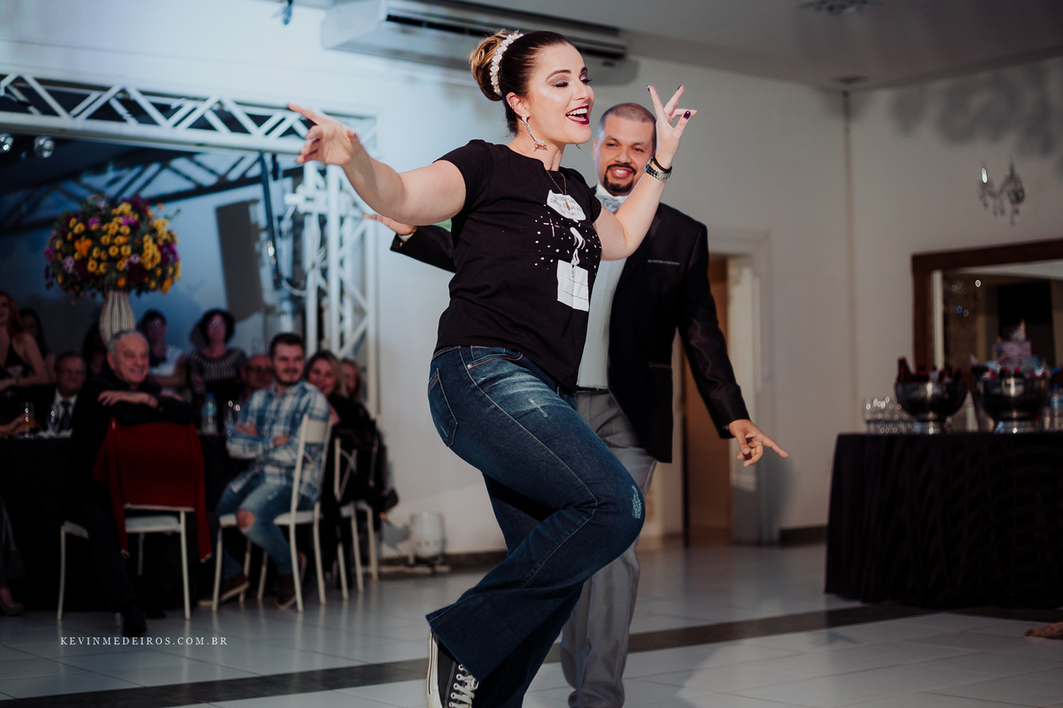 Casamento wedding Georgia e Rodrigo no Waldhof Festas & Eventos, celebrante Luis Schumacher cerimonia das cervejas, por Kevin Medeiros fotógrafo de Canoas, porto alegre e RS