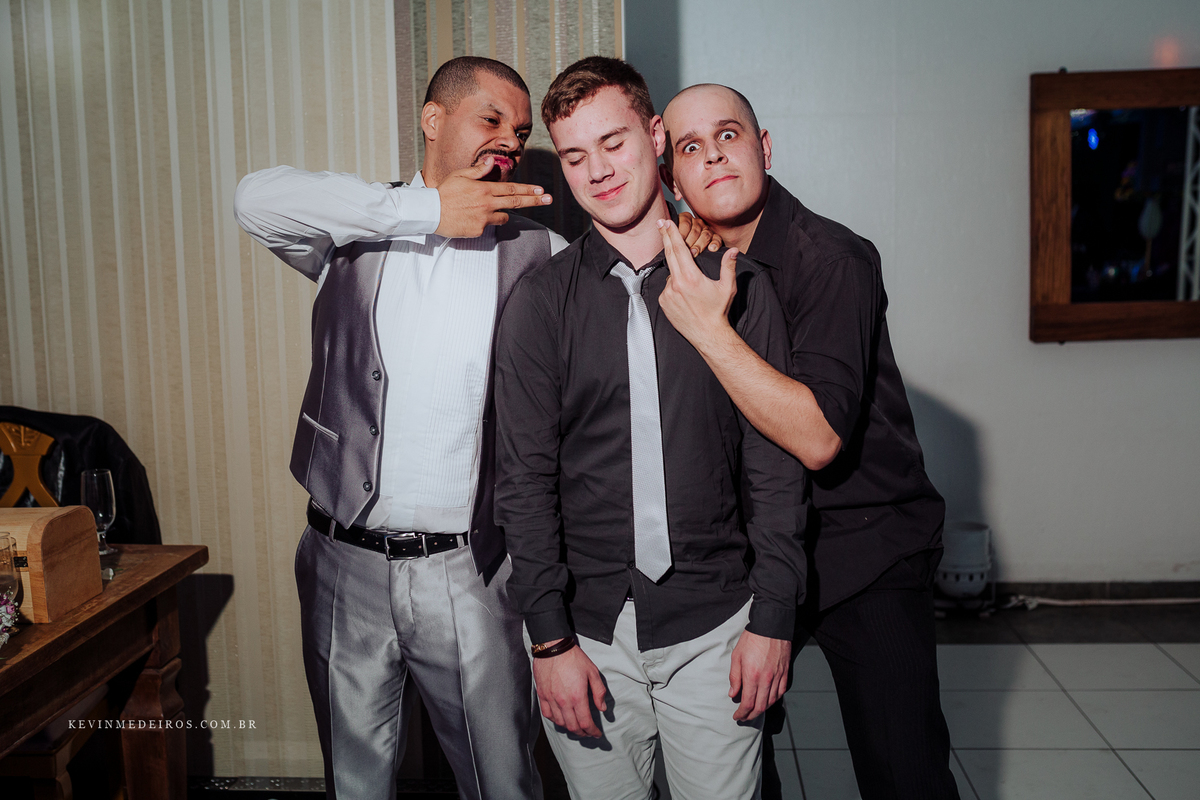 Casamento wedding Georgia e Rodrigo no Waldhof Festas & Eventos, celebrante Luis Schumacher cerimonia das cervejas, por Kevin Medeiros fotógrafo de Canoas, porto alegre e RS