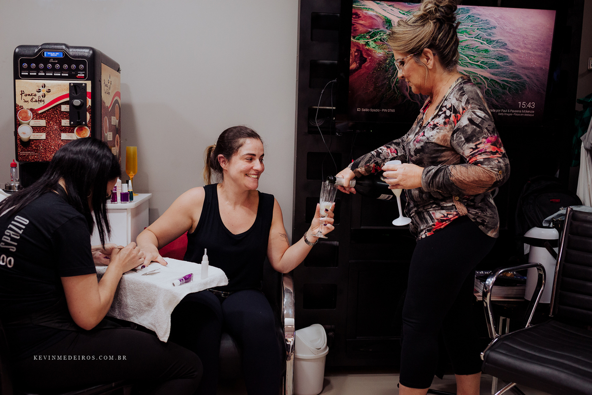 Casamento wedding Georgia e Rodrigo no Waldhof Festas & Eventos, celebrante Luis Schumacher cerimonia das cervejas, por Kevin Medeiros fotógrafo de Canoas, porto alegre e RS