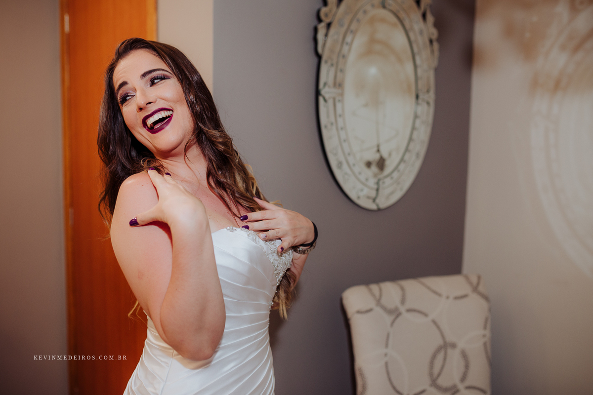 Casamento wedding Georgia e Rodrigo no Waldhof Festas & Eventos, celebrante Luis Schumacher cerimonia das cervejas, por Kevin Medeiros fotógrafo de Canoas, porto alegre e RS