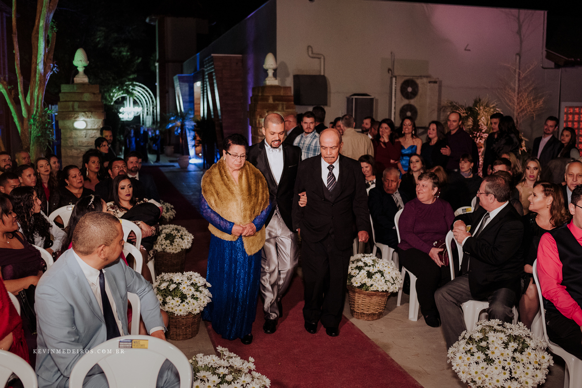 Casamento wedding Georgia e Rodrigo no Waldhof Festas & Eventos, celebrante Luis Schumacher cerimonia das cervejas, por Kevin Medeiros fotógrafo de Canoas, porto alegre e RS