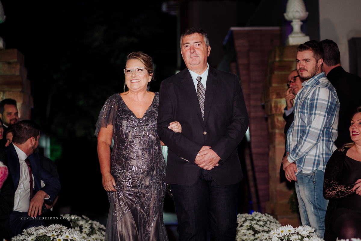 Casamento wedding Georgia e Rodrigo no Waldhof Festas & Eventos, celebrante Luis Schumacher cerimonia das cervejas, por Kevin Medeiros fotógrafo de Canoas, porto alegre e RS