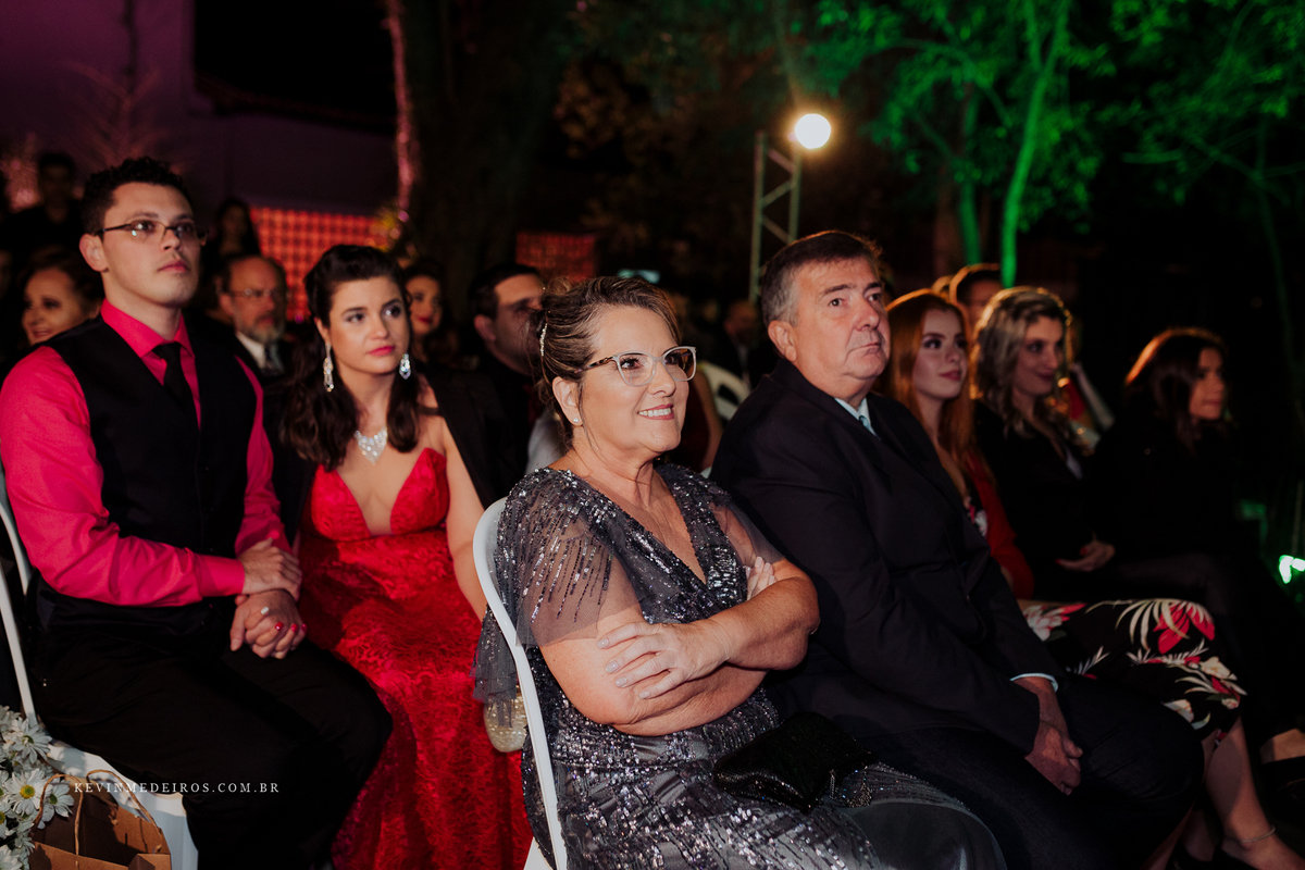 Casamento wedding Georgia e Rodrigo no Waldhof Festas & Eventos, celebrante Luis Schumacher cerimonia das cervejas, por Kevin Medeiros fotógrafo de Canoas, porto alegre e RS