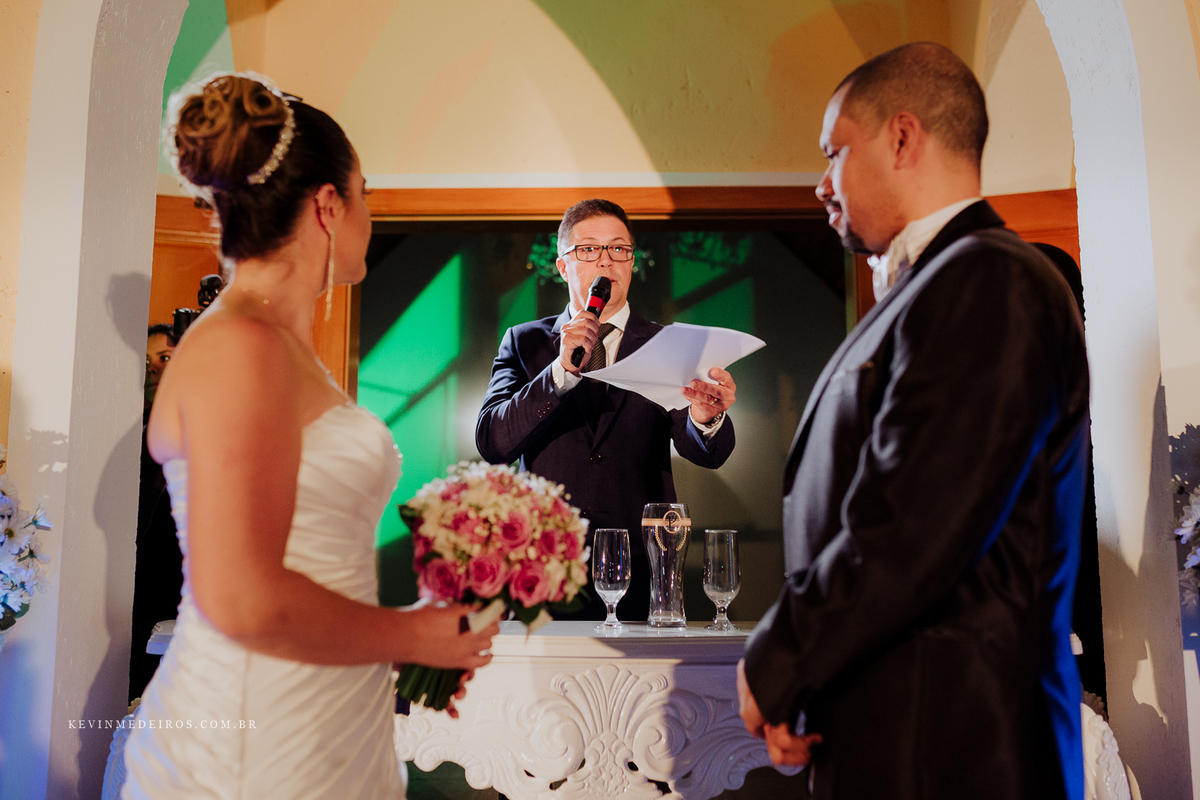 Casamento wedding Georgia e Rodrigo no Waldhof Festas & Eventos, celebrante Luis Schumacher cerimonia das cervejas, por Kevin Medeiros fotógrafo de Canoas, porto alegre e RS