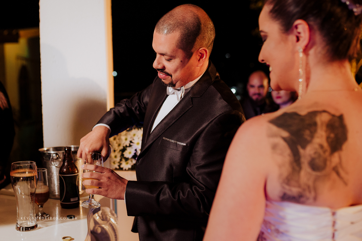 Casamento wedding Georgia e Rodrigo no Waldhof Festas & Eventos, celebrante Luis Schumacher cerimonia das cervejas, por Kevin Medeiros fotógrafo de Canoas, porto alegre e RS