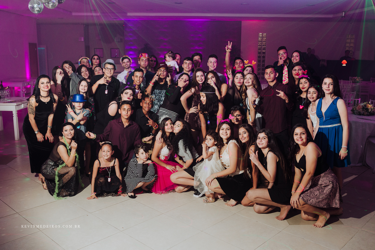 Festa de 15 anos debutante da Suzanna realizado na Estética Vecajo e Casa de festas Blue Moon por Kevin Medeiros fotógrafo de Canoas, Porto alegre e rs