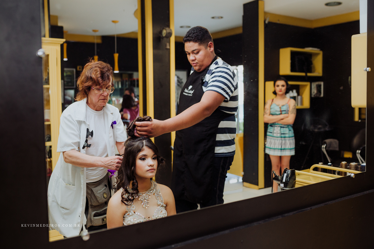 Festa de 15 anos debutante da Suzanna realizado na Estética Vecajo e Casa de festas Blue Moon por Kevin Medeiros fotógrafo de Canoas, Porto alegre e rs