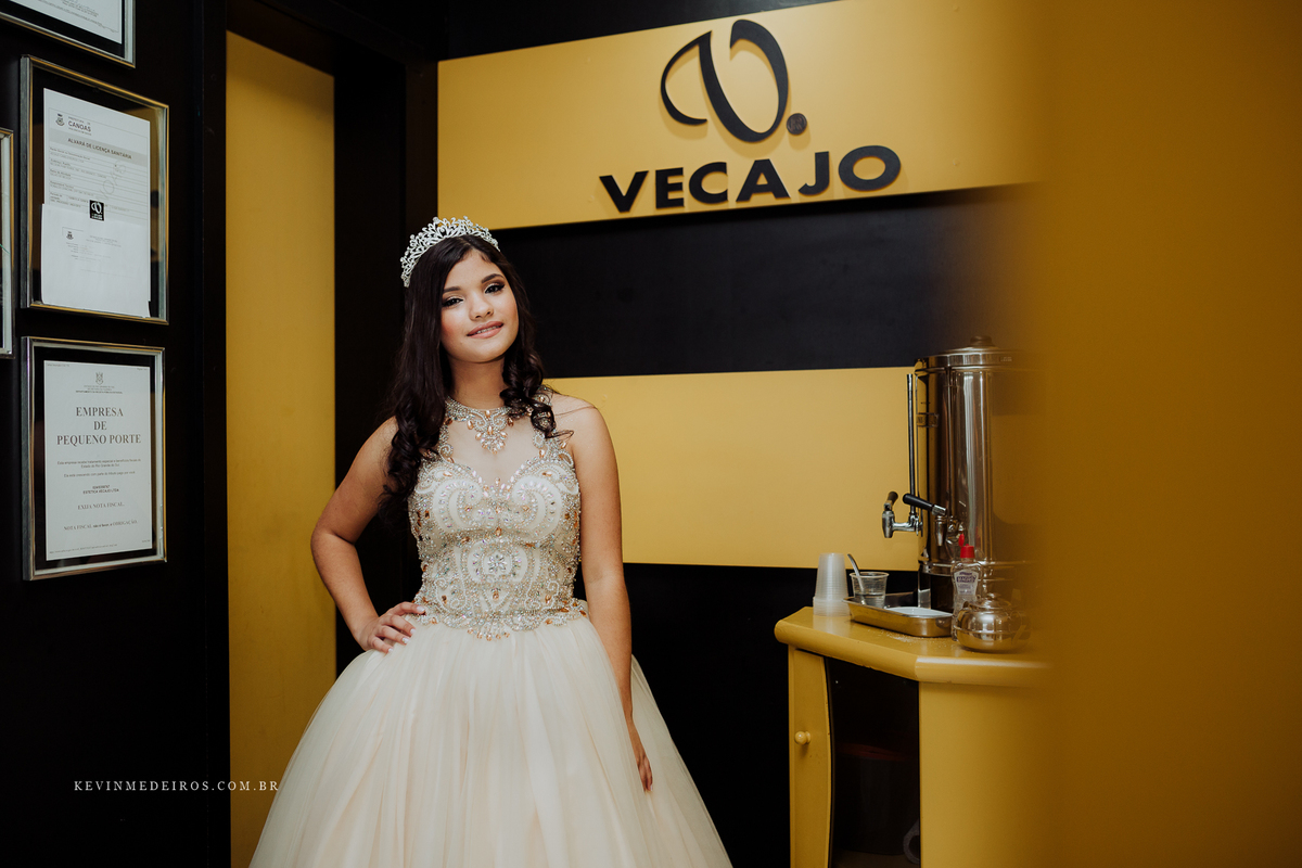 Festa de 15 anos debutante da Suzanna realizado na Estética Vecajo e Casa de festas Blue Moon por Kevin Medeiros fotógrafo de Canoas, Porto alegre e rs