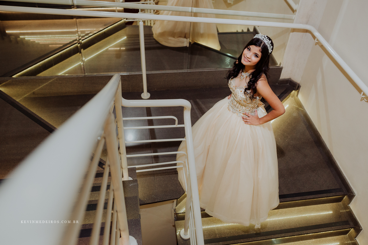 Festa de 15 anos debutante da Suzanna realizado na Estética Vecajo e Casa de festas Blue Moon por Kevin Medeiros fotógrafo de Canoas, Porto alegre e rs