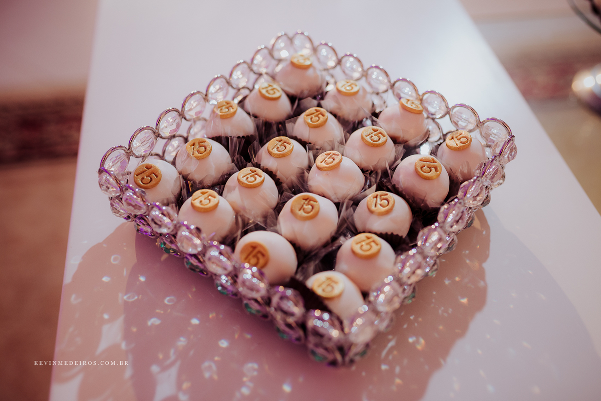 Festa de 15 anos debutante da Suzanna realizado na Estética Vecajo e Casa de festas Blue Moon por Kevin Medeiros fotógrafo de Canoas, Porto alegre e rs