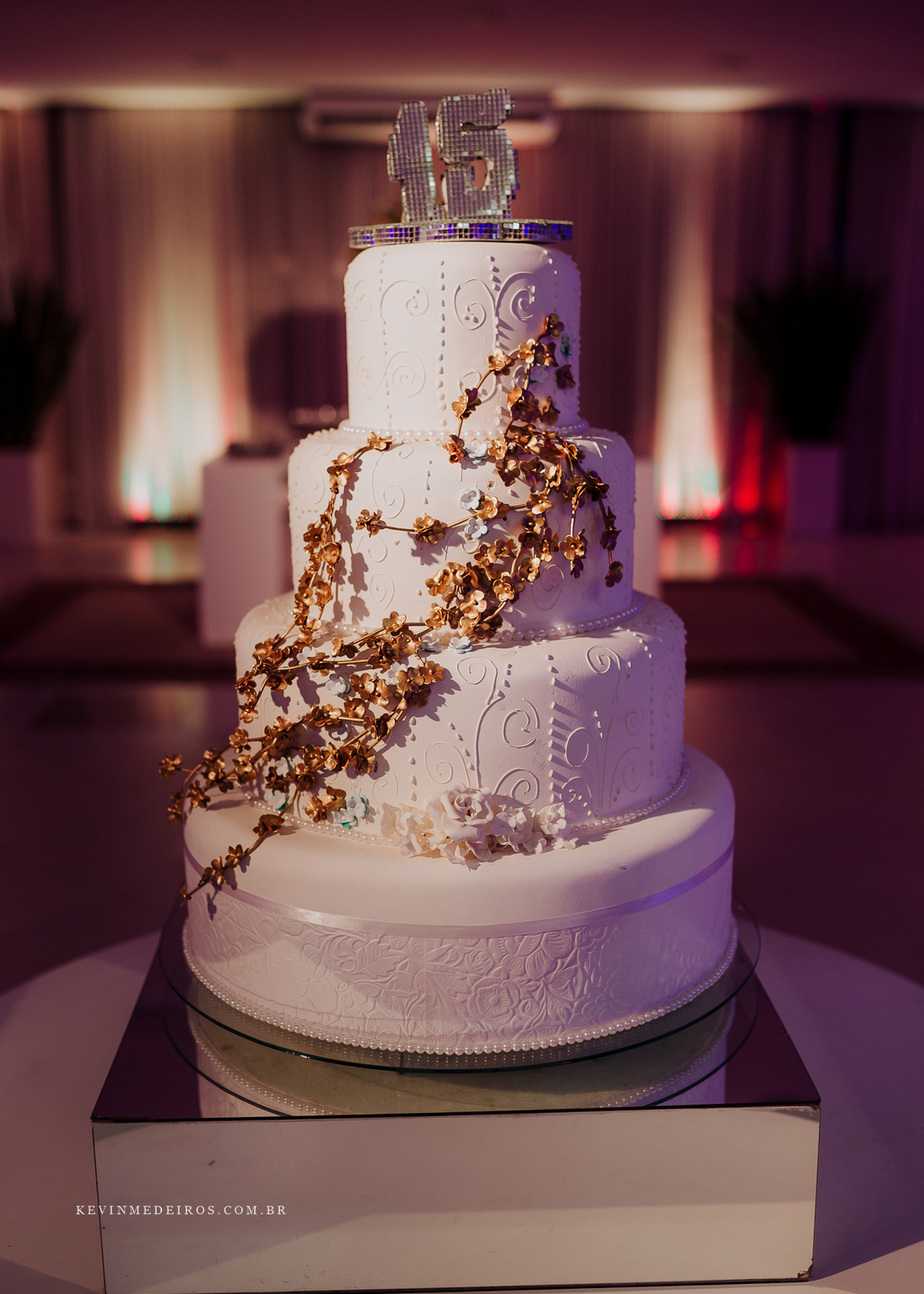 Festa de 15 anos debutante da Suzanna realizado na Estética Vecajo e Casa de festas Blue Moon por Kevin Medeiros fotógrafo de Canoas, Porto alegre e rs