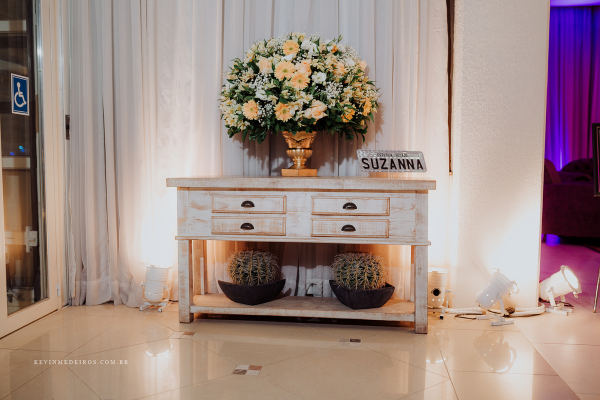 Festa de 15 anos debutante da Suzanna realizado na Estética Vecajo e Casa de festas Blue Moon por Kevin Medeiros fotógrafo de Canoas, Porto alegre e rs
