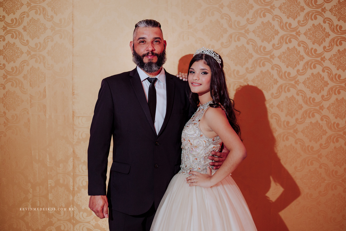 Festa de 15 anos debutante da Suzanna realizado na Estética Vecajo e Casa de festas Blue Moon por Kevin Medeiros fotógrafo de Canoas, Porto alegre e rs